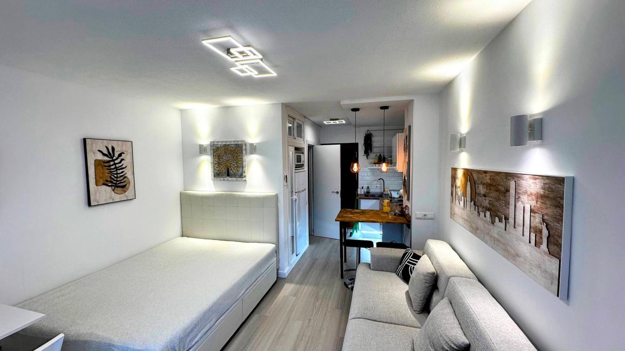 Estudio Francisco Agata Benalmádena Extérieur photo
