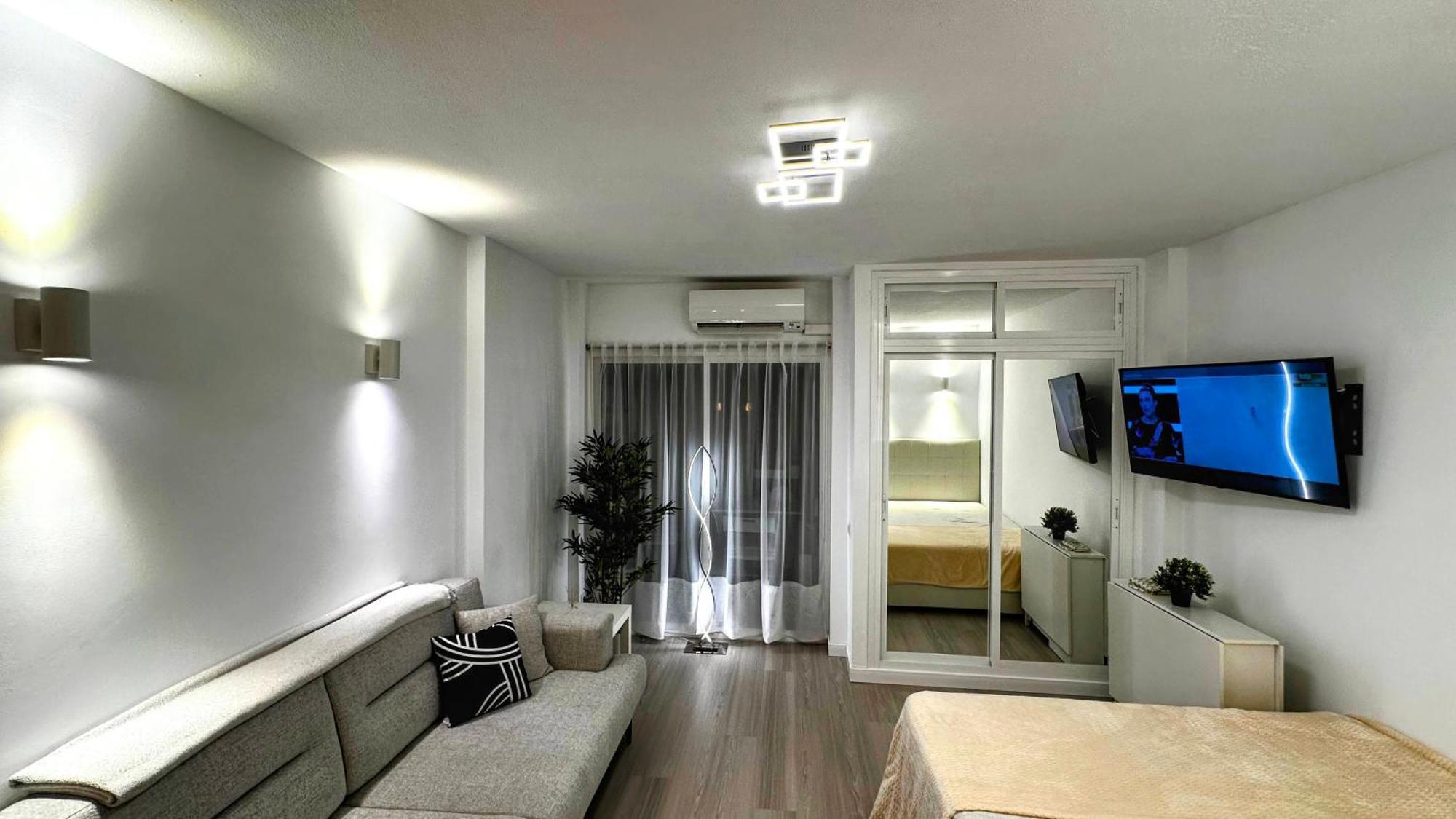 Estudio Francisco Agata Benalmádena Extérieur photo